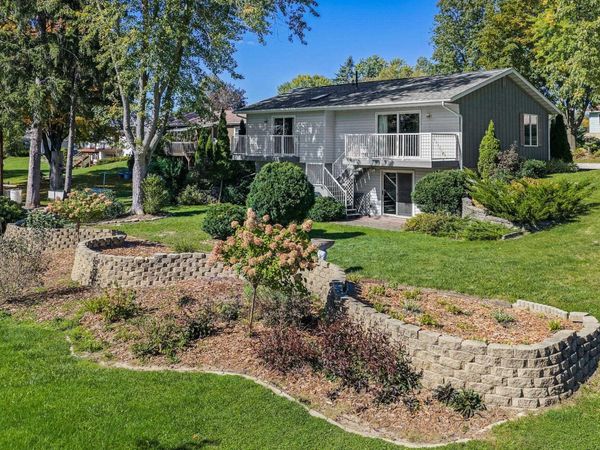 411 Amey Drive, Baraboo, WI 53913