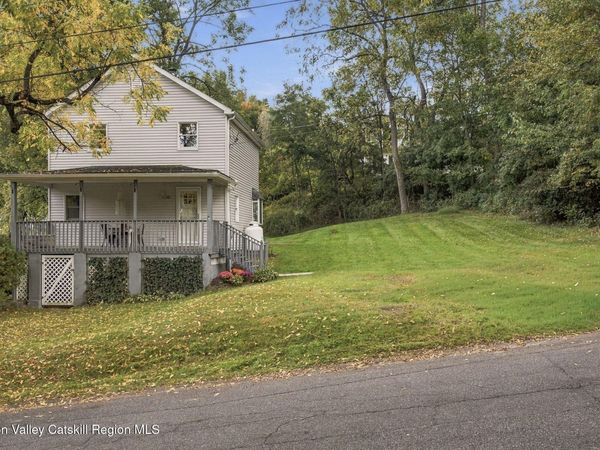 121 Canal Street, Port Ewen, NY 12466