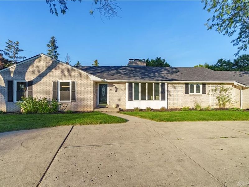 1602 Beck Dr. Drive, Sidney, OH 45365 Photo 3
