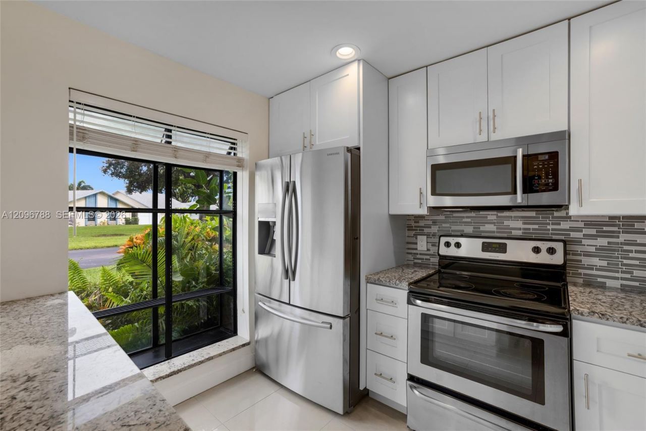 9166 SW 21st Ct , Unit E, Boca Raton, FL 33428 Photo