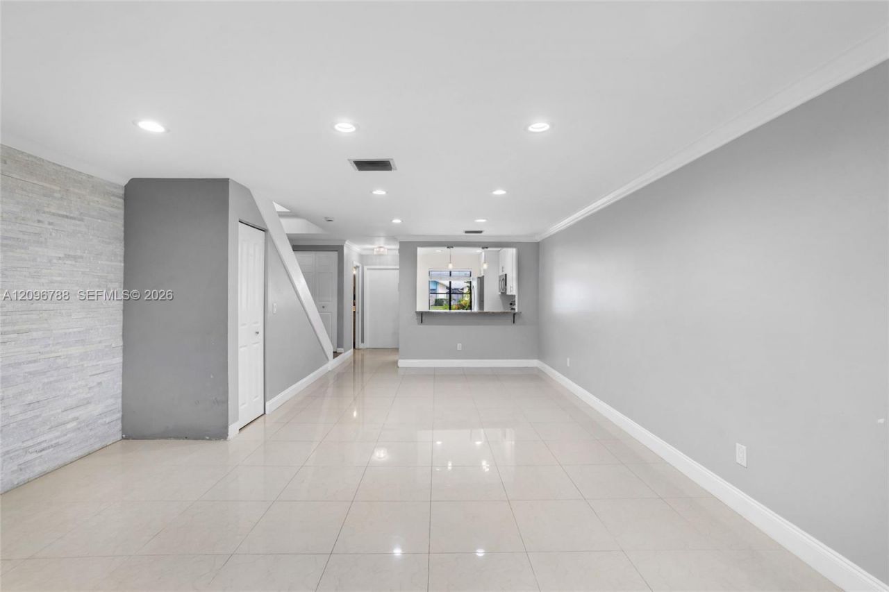 9166 SW 21st Ct , Unit E, Boca Raton, FL 33428 Photo