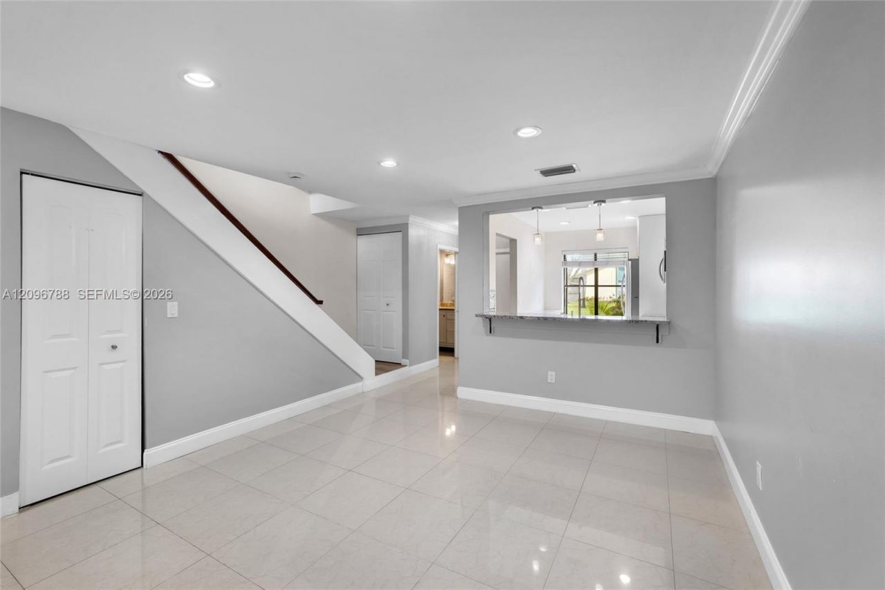 9166 SW 21st Ct , Unit E, Boca Raton, FL 33428 Photo