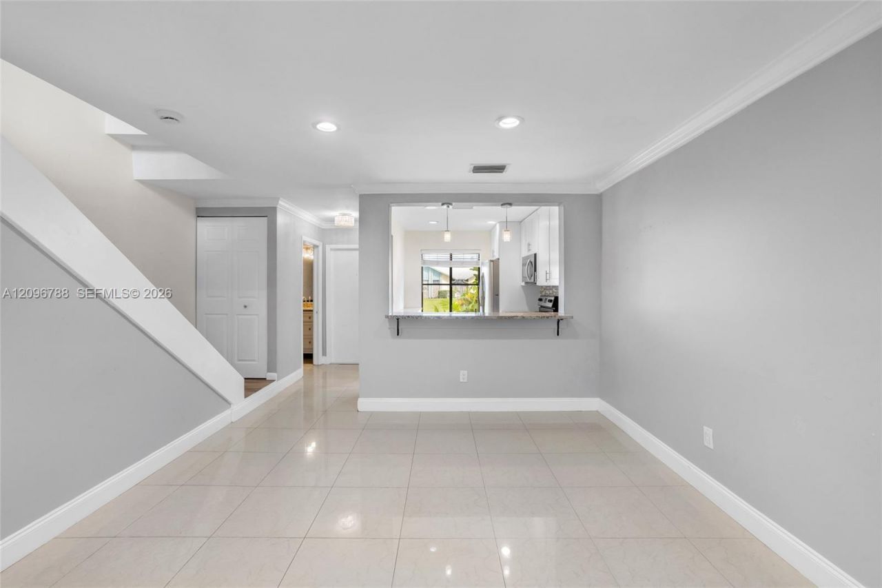 9166 SW 21st Ct , Unit E, Boca Raton, FL 33428 Photo