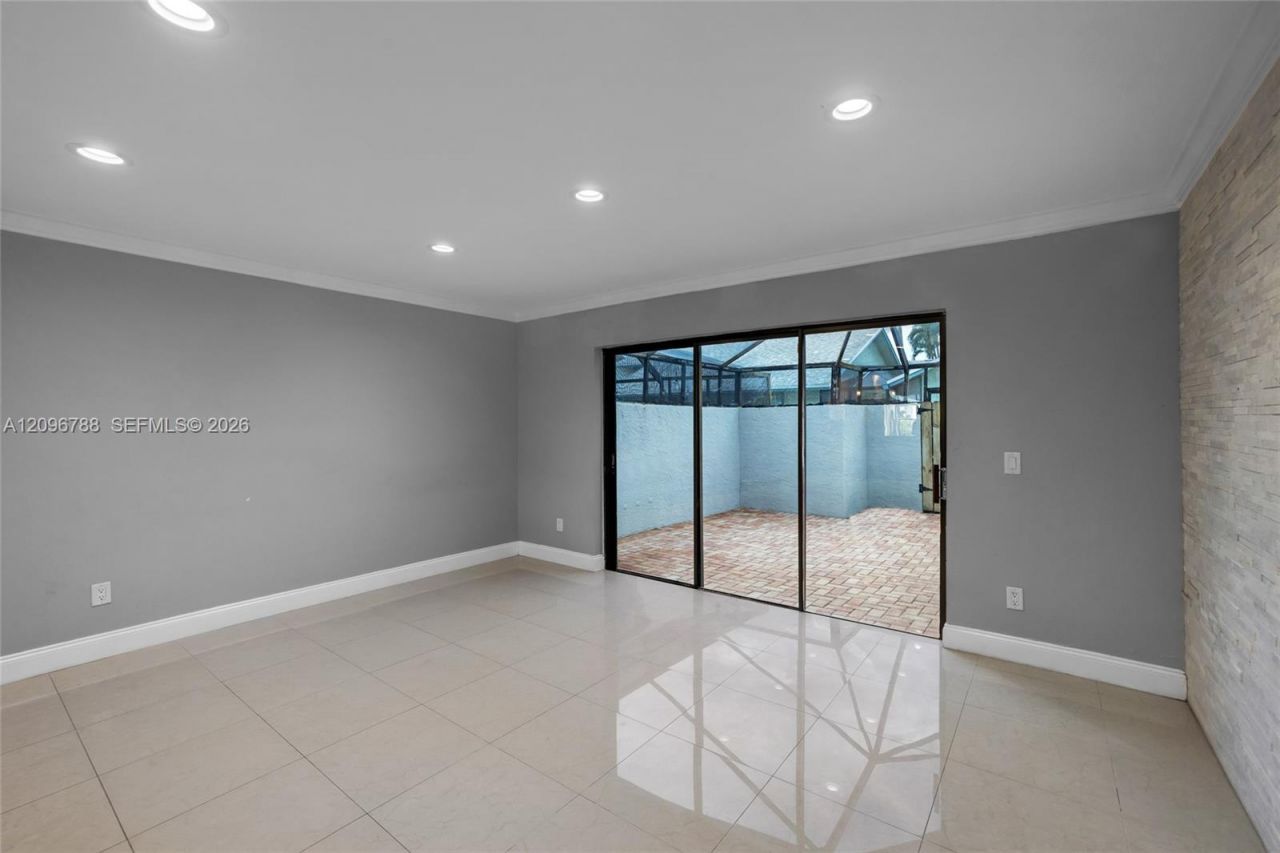 9166 SW 21st Ct , Unit E, Boca Raton, FL 33428 Photo