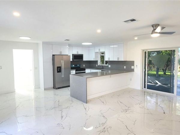 9671 NW 25th Ct , Sunrise, FL 33322