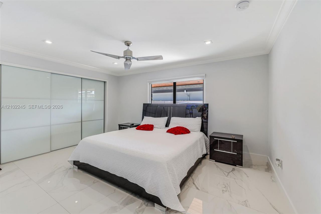 13801 SW 34th St , Miami, FL 33175 Photo