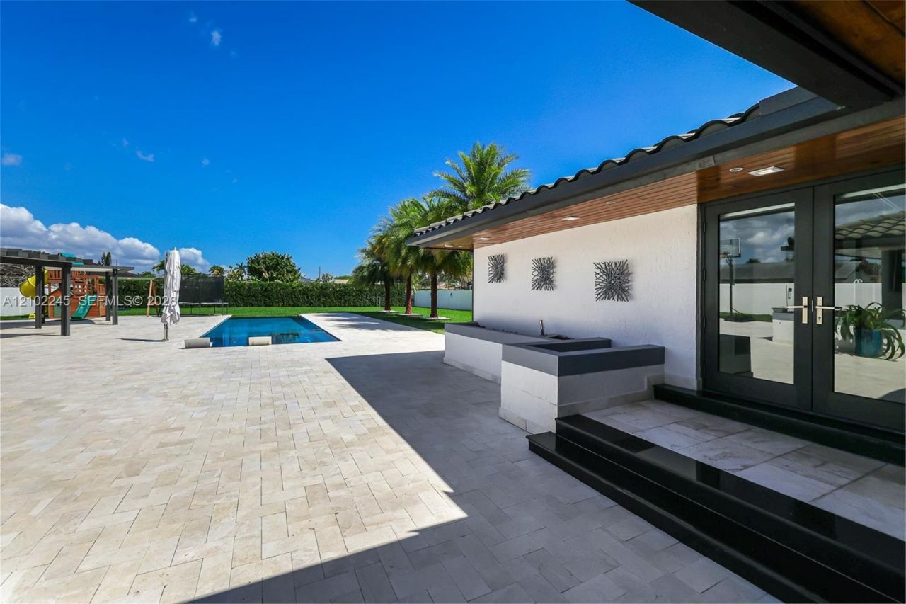13801 SW 34th St , Miami, FL 33175 Photo