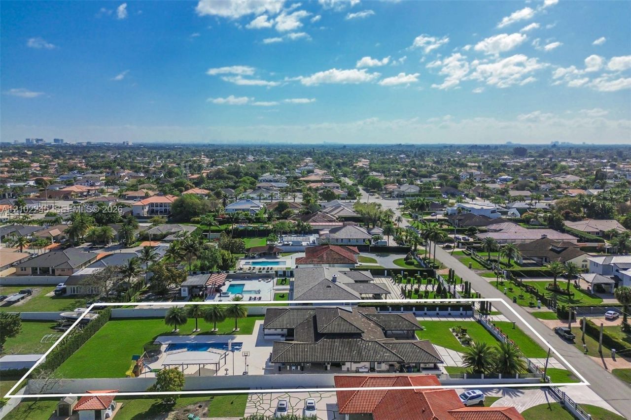 13801 SW 34th St , Miami, FL 33175 Photo