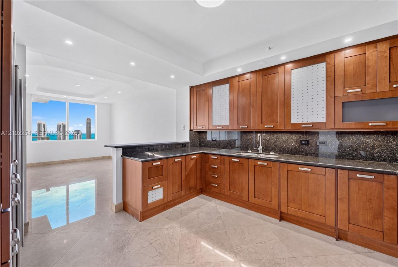 3201 NE 183rd St , Unit 3106, Aventura, FL 33160 Photo