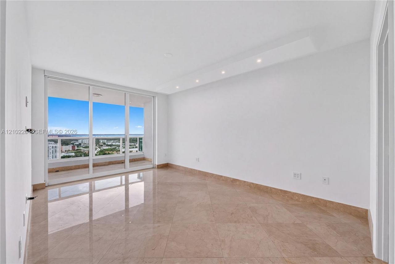3201 NE 183rd St , Unit 3106, Aventura, FL 33160 Photo
