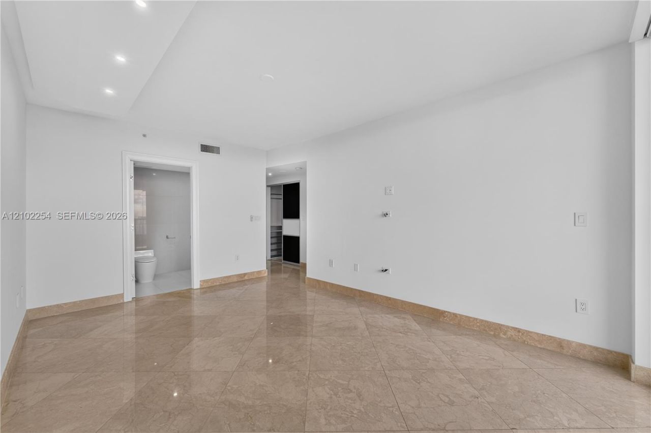 3201 NE 183rd St , Unit 3106, Aventura, FL 33160 Photo