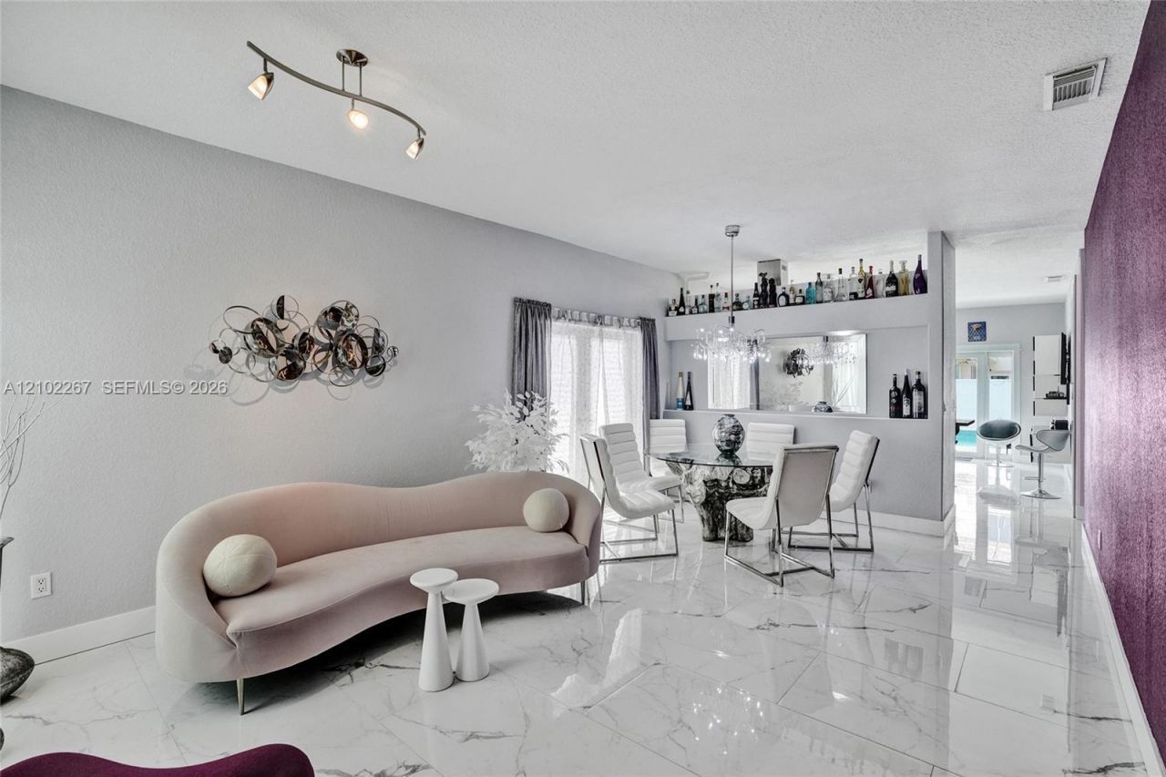 8816 NW 149th Terrace , Miami Lakes, FL 33018 Photo