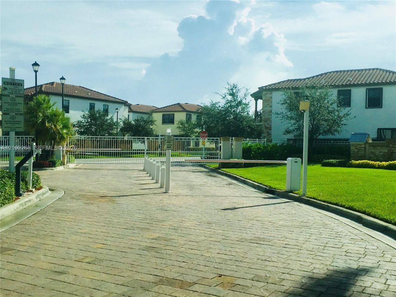 10310 NW 70th Ter , Doral, FL 33178 Photo