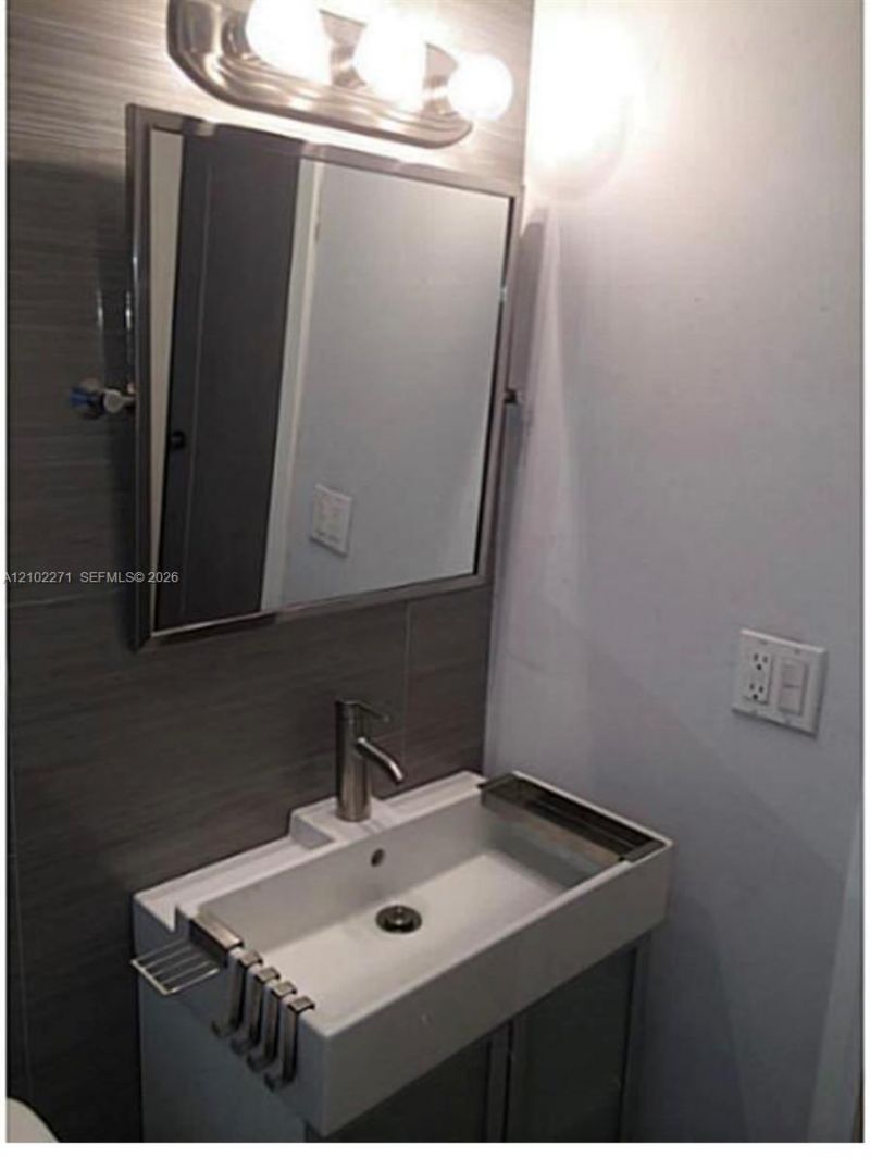 1218 Drexel Ave , Unit 103, Miami Beach, FL 33139 Photo