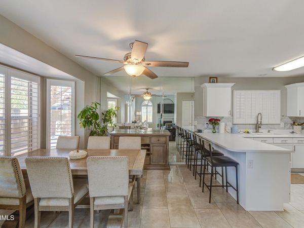 834 S CANCUN Drive, Gilbert, AZ 85233
