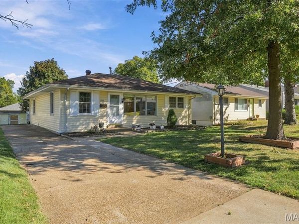 7930 Menola Street , Affton, MO 63123