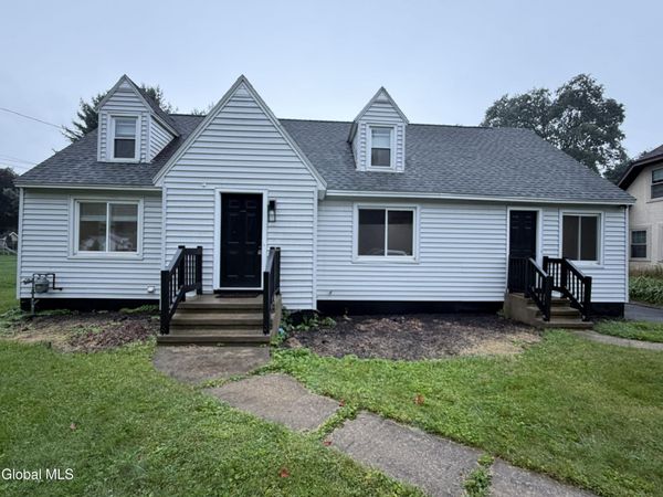 397 Ballston Road, Glenville, NY 12302