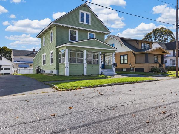 11 Monroe Street, Gloversville, NY 12078