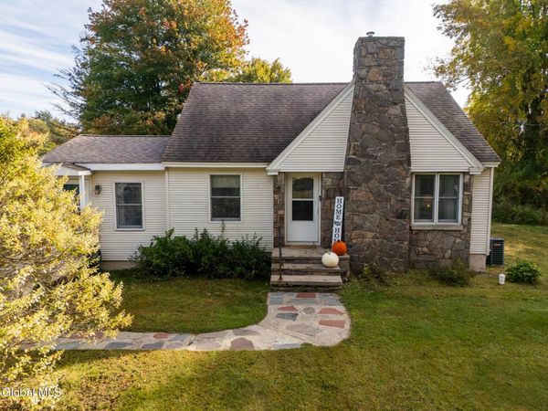 196 Meadowbrook Road, Queensbury, NY 12804