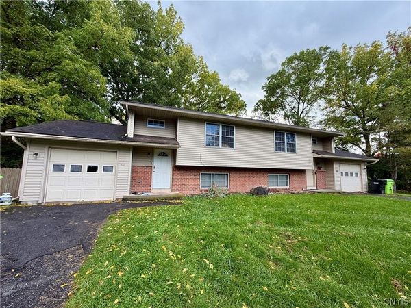 406 Salt Springs Road , Fayetteville, NY 13066