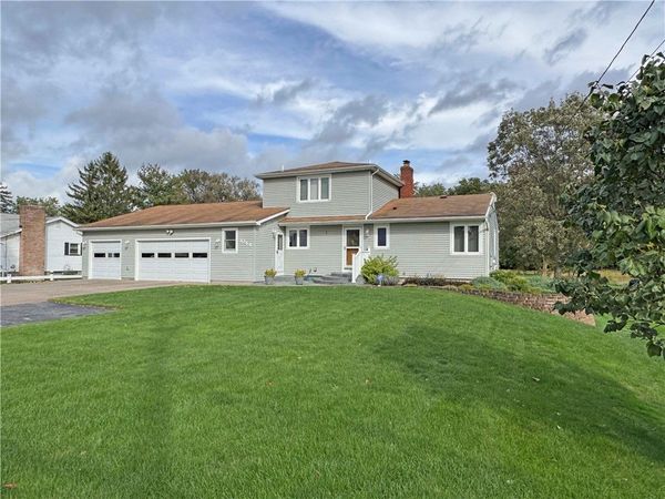 1044 N Greece Road , Rochester, NY 14626