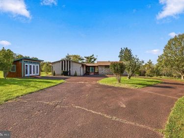 2125 BERKS ROAD, LANSDALE, PA 19446