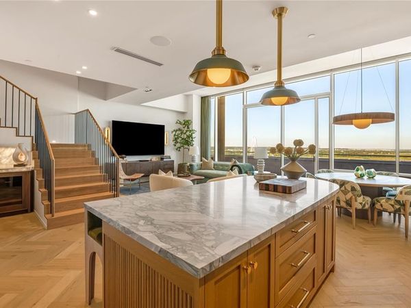 2408 Victory Park Lane , Unit 1442, Dallas, TX 75219