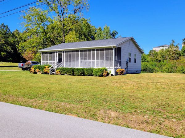 8411 Sanders Road, Ooltewah, TN 37363