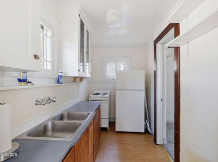 420 Holcomb Avenue, Reno, NV 89502 Photo