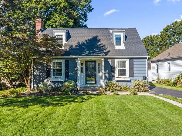 1423 Crestview Drive, Springfield, OH 45504