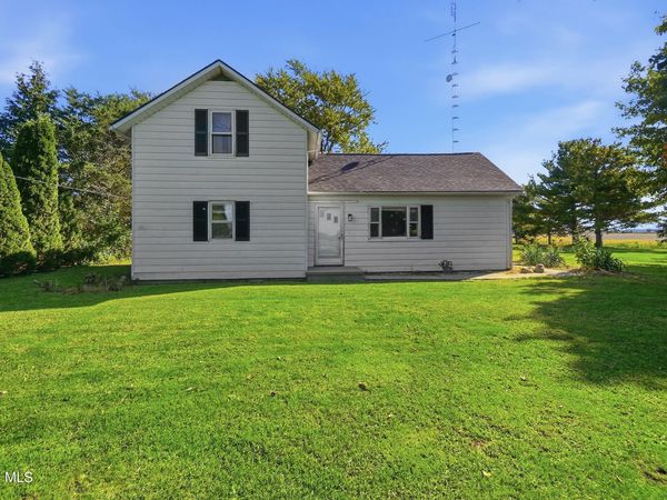 1318 County Road 13 , Wauseon, OH 43567