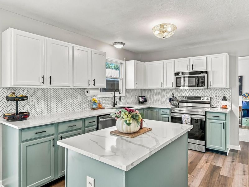 204 Knight Dream Street, Delaware, OH 43015 Photo 11