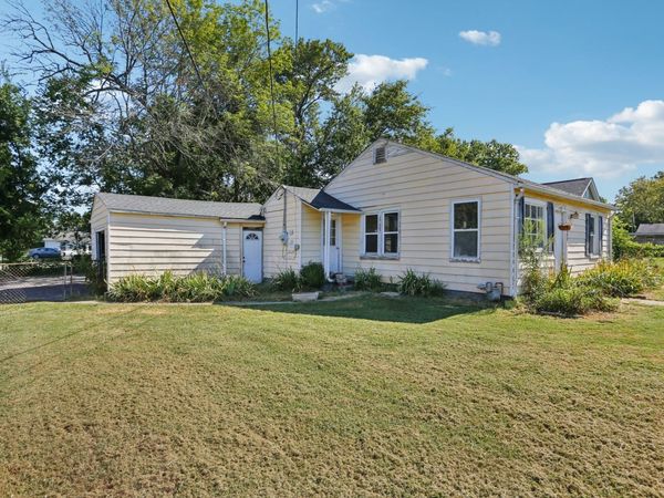 1009 Center St, Lebanon, TN 37087