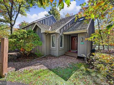 29 SNOW SHOE, LAKE HARMONY, PA 18624