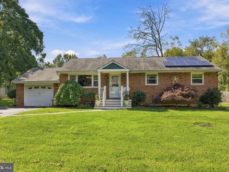 92 Evergreen Drive, Doylestown, PA 18901 Main Photo