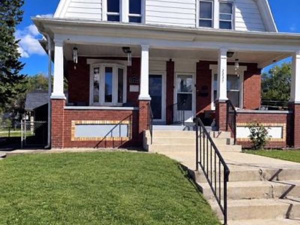 2239 RAYMOND AVENUE, READING, PA 19605