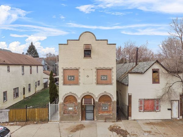 8420 S Burley Avenue , Chicago, IL 60617