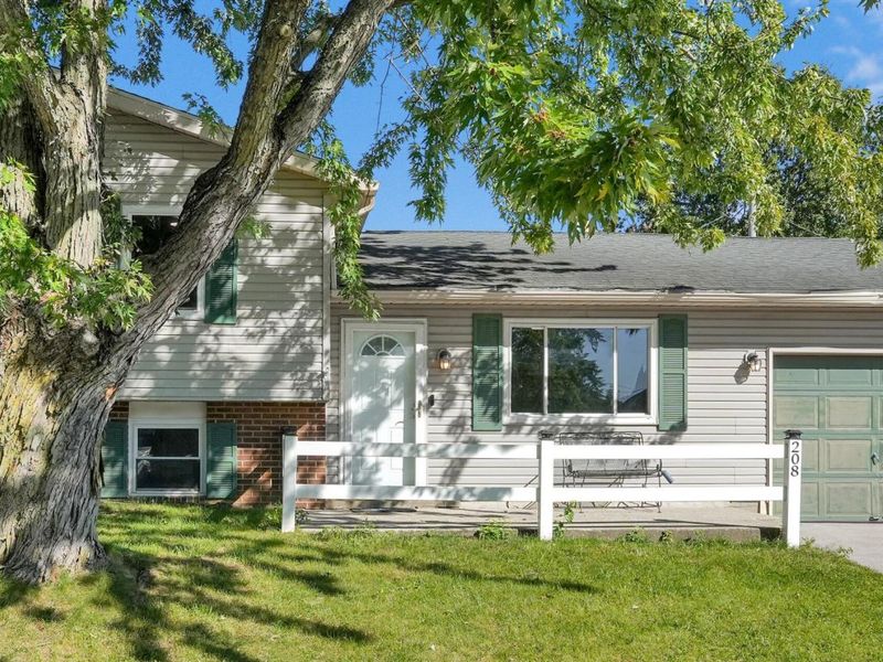 208 Cumberland Road, Delaware, OH 43015 Photo 1