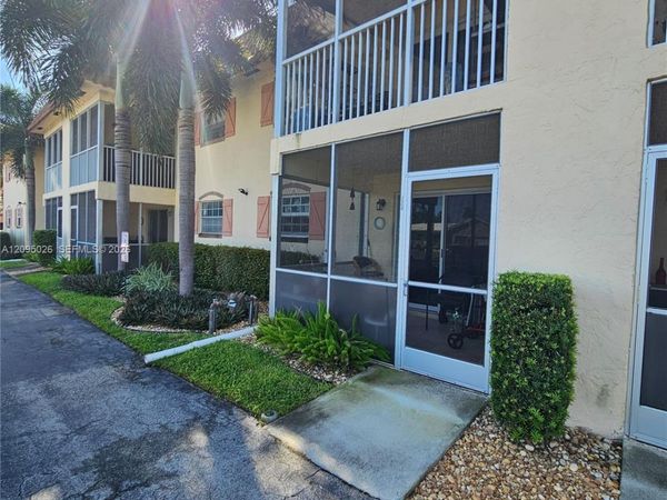 101 E Mcnab Rd, Unit 204, Pompano Beach, FL 33060
