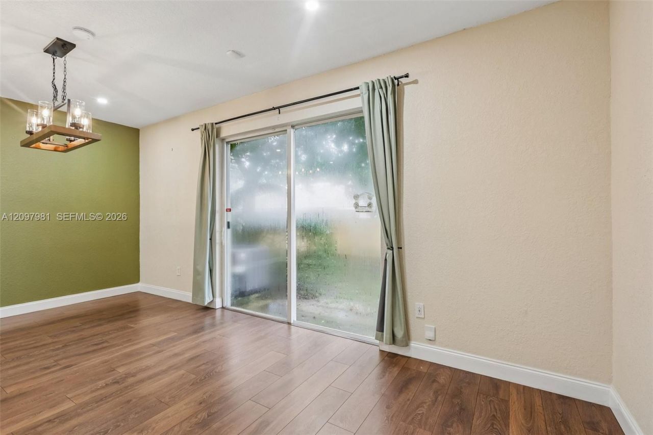 8944 SW 19th St , Unit 907, Miramar, FL 33025 Photo