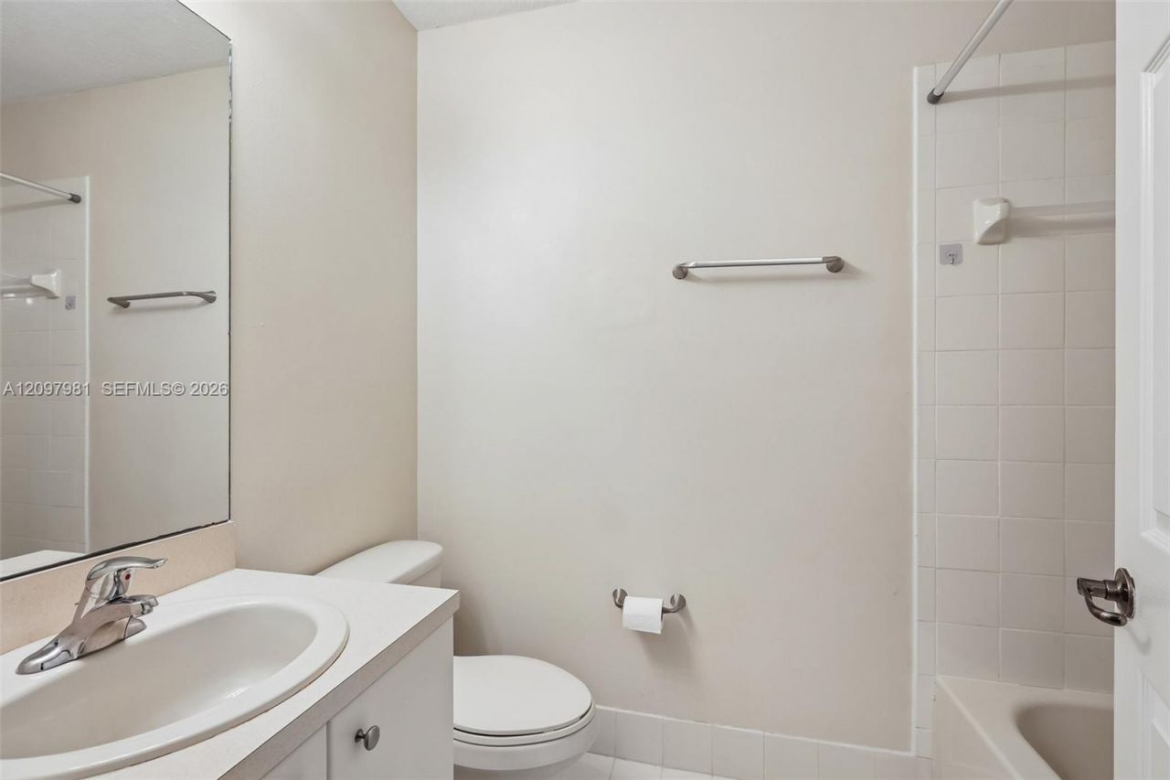 8944 SW 19th St , Unit 907, Miramar, FL 33025 Photo