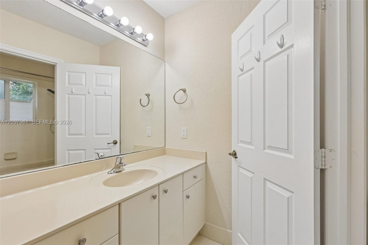 8944 SW 19th St , Unit 907, Miramar, FL 33025 Photo
