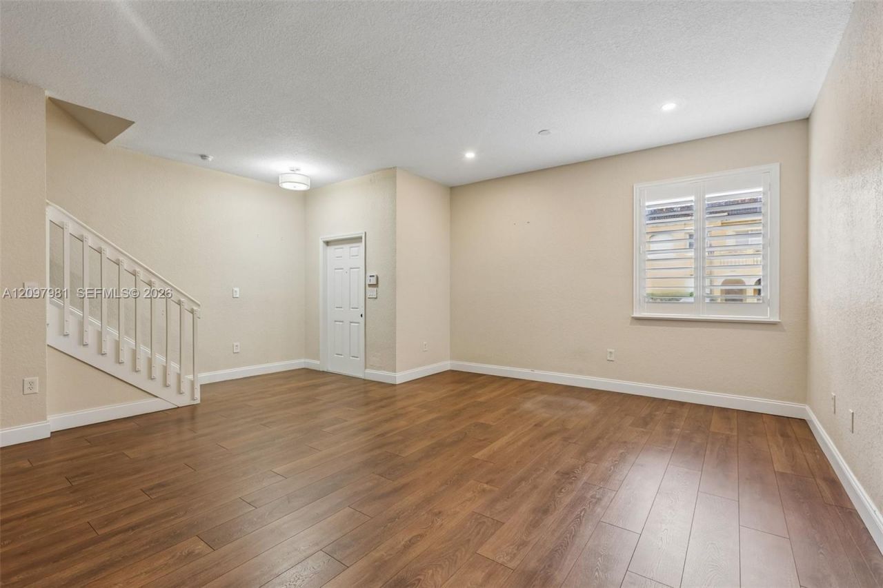 8944 SW 19th St , Unit 907, Miramar, FL 33025 Photo