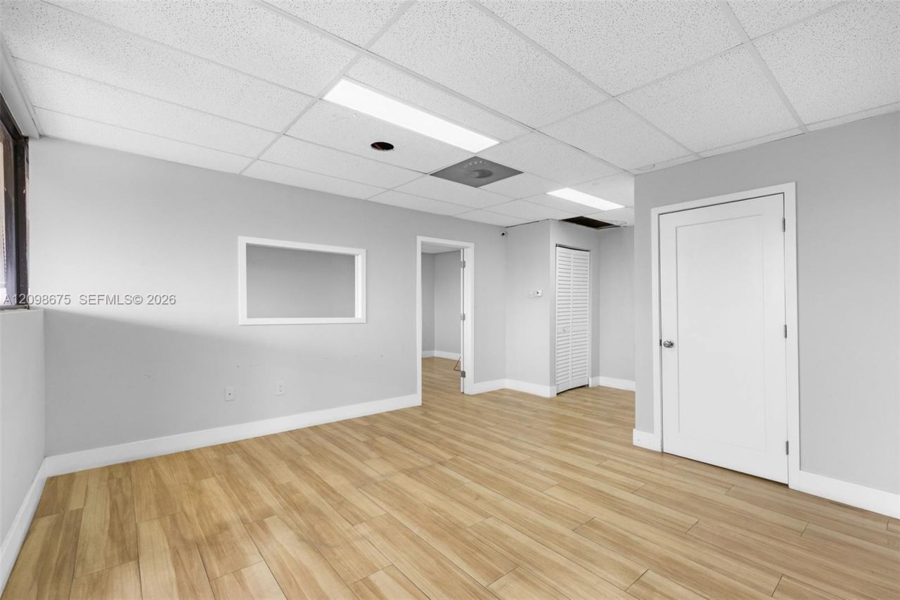 8061 NW 67th St , Unit 17, Medley, FL 33166 Photo