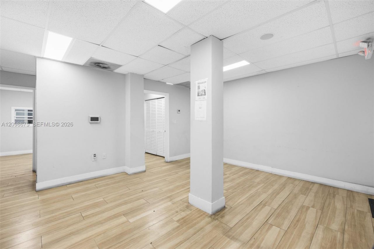 8061 NW 67th St , Unit 17, Medley, FL 33166 Photo
