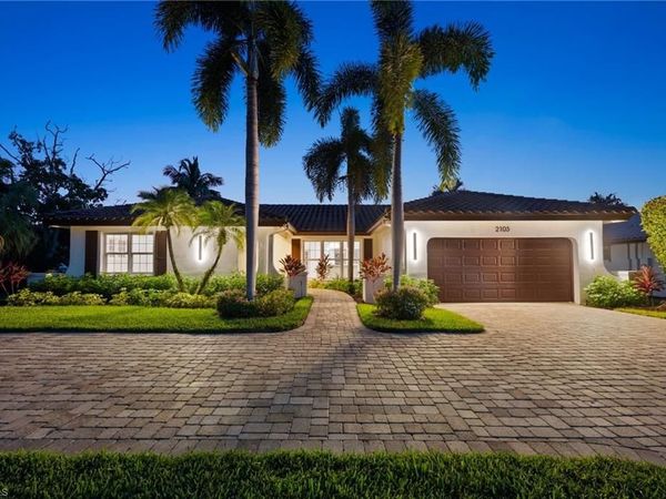 2105 SHEEPSHEAD DR , NAPLES, FL 34102