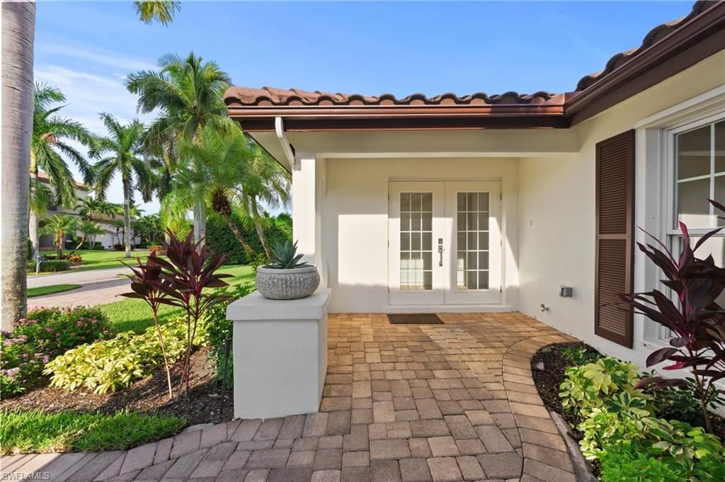 2105 Sheepshead Dr , Naples, FL 34102 Photo