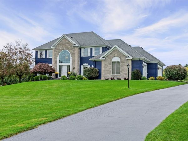 4 Vineyard Hill, Fairport, NY 14450
