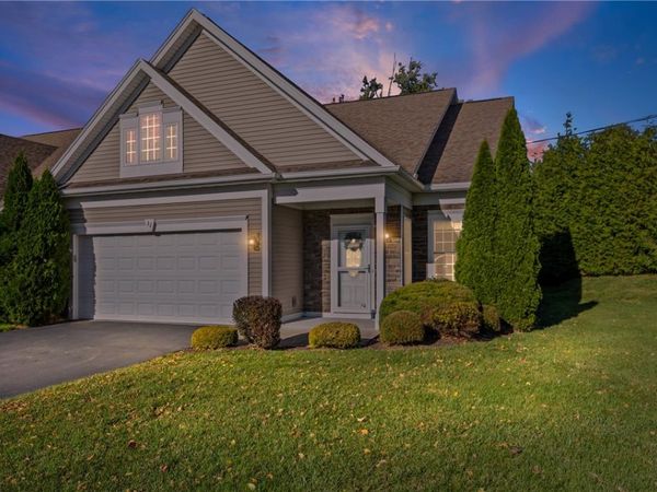 31 Silverwood Circle , East Rochester, NY 14445