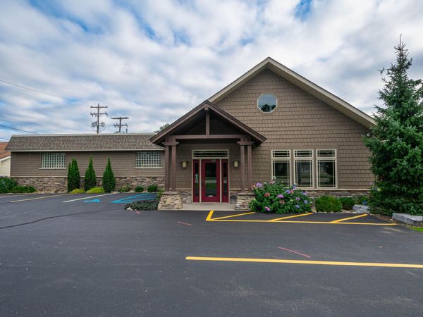 2869 W Dickman Road, Springfield, MI 49037